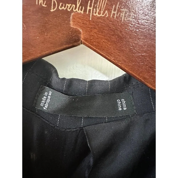 Emanuel Ungaro men’s size 38s/32w Suit - Picture 6 of 9